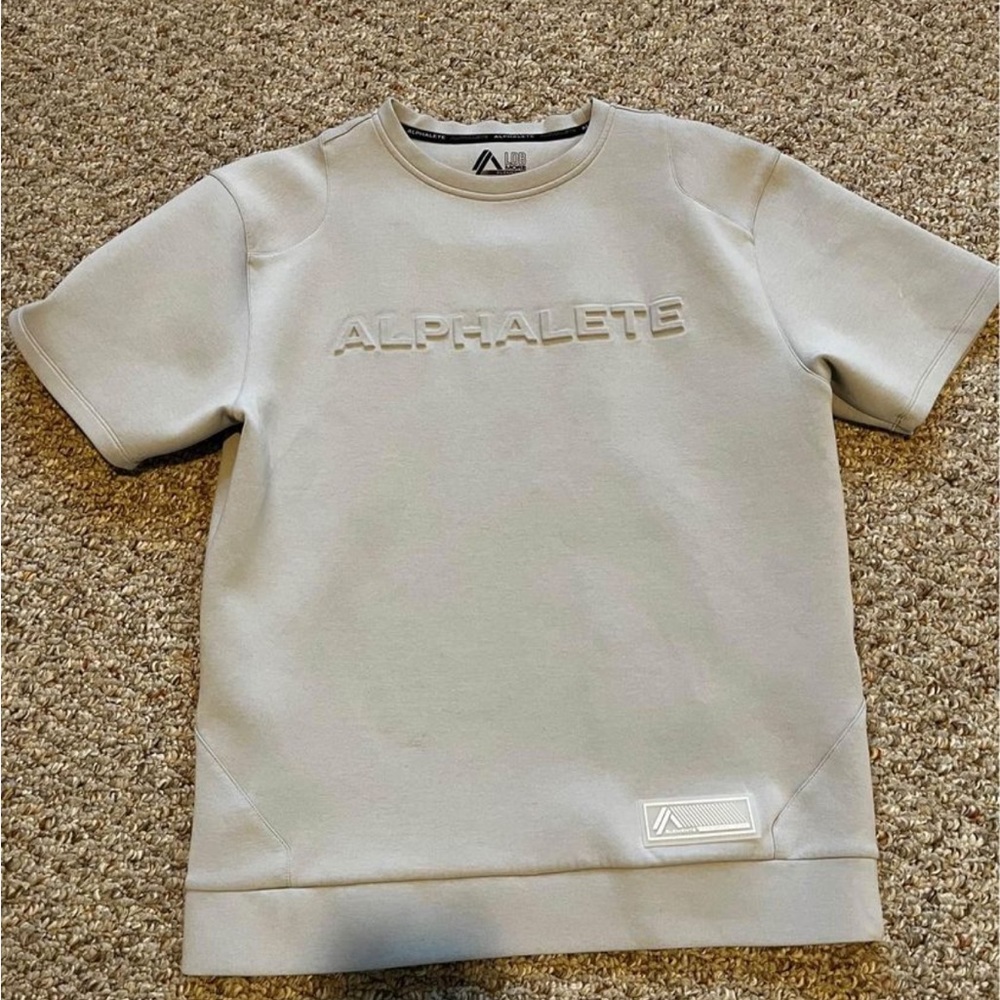 Alphalete Shirt size M